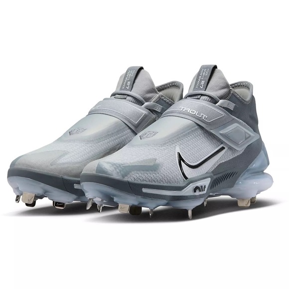 Baseball cleats - Picture 3 of 4